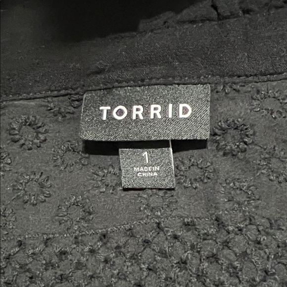 Torrid Rayon Slub Crochet Detail Tie-Front Top - Picture 8 of 8